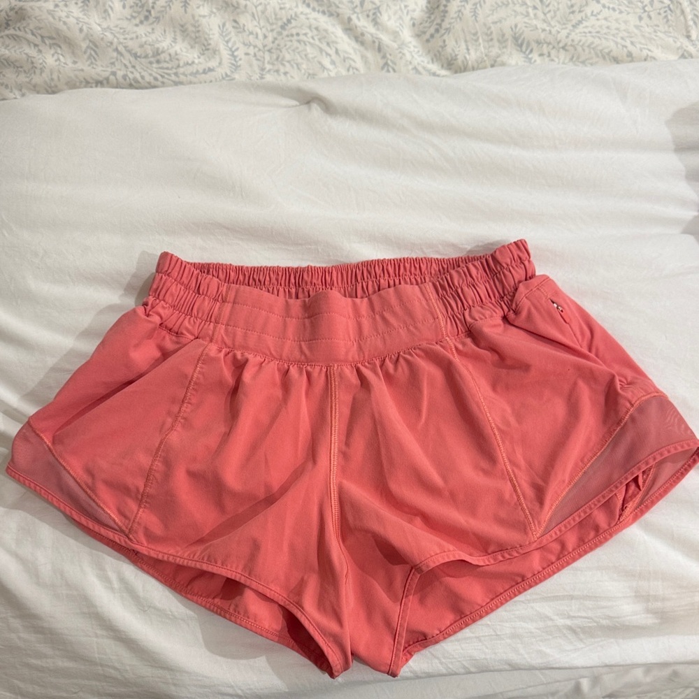 LuluLemon Hotty Hot Low-Rise 2.5in Coral Shorts